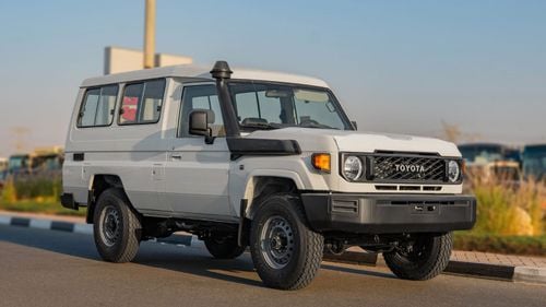 تويوتا لاند كروزر 70 2025 Toyota Land Cruiser LC 78 V6 4.0L MT Petrol