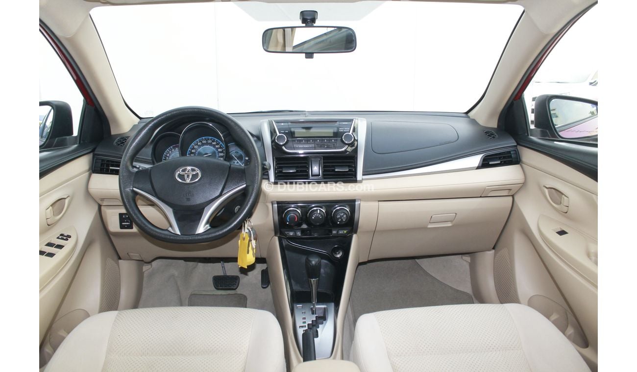 تويوتا يارس 1.5L SE SEDAN 2015 MODEL