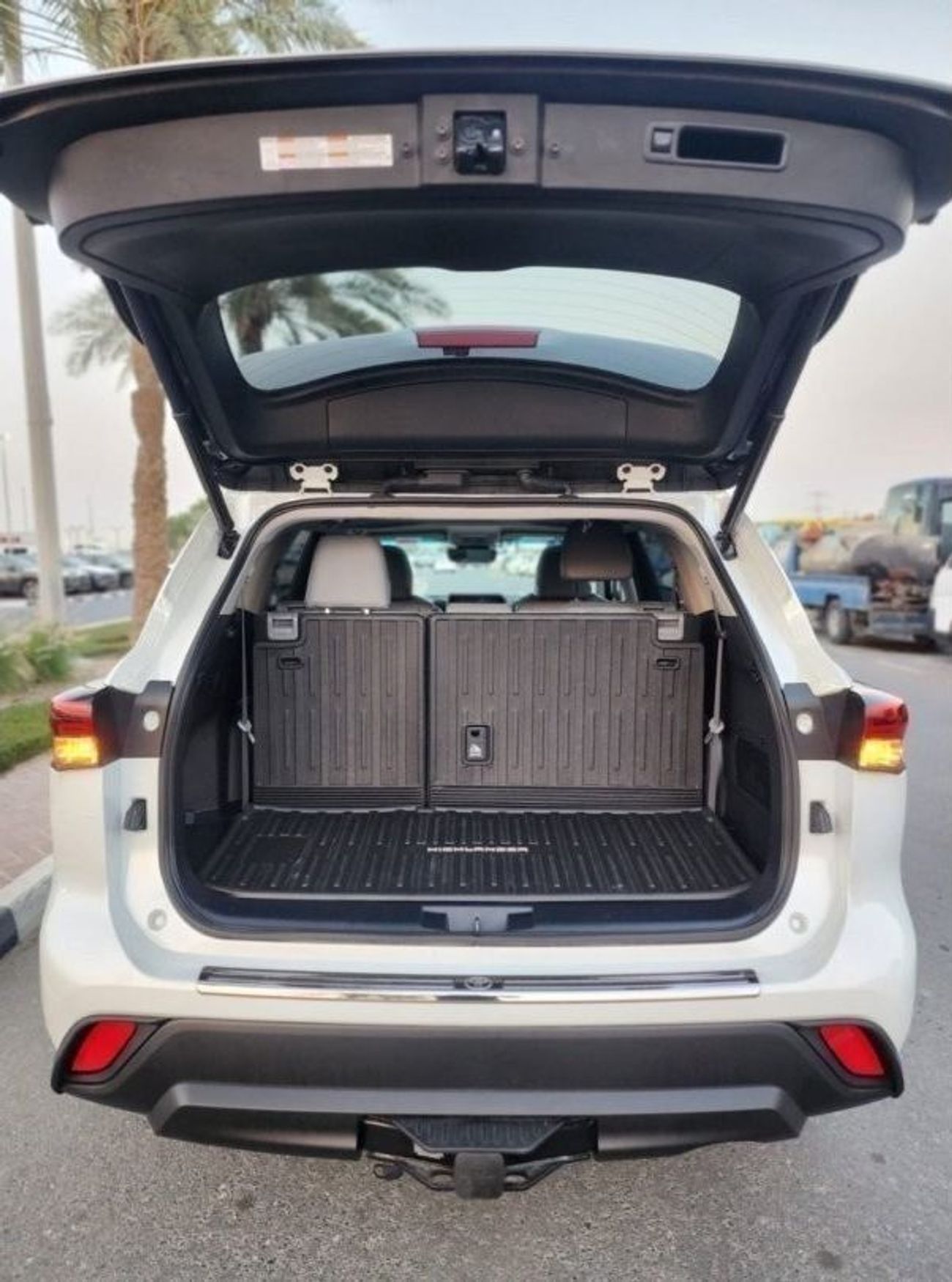 Toyota Highlander LE TOYOTA HIGHLADER 2021 MODEL FULL OPTION 2021 MODEL