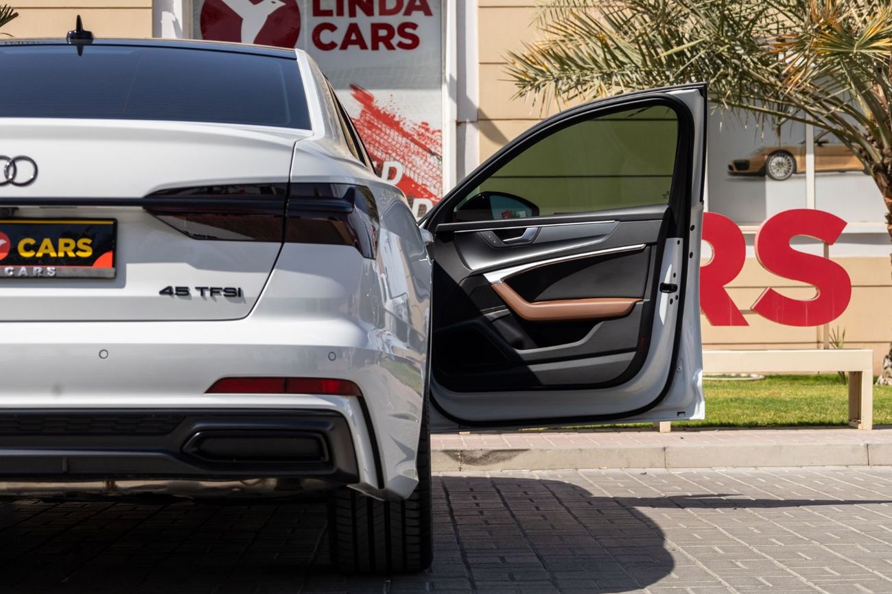 أودي A6 45 TFSI S-Line 2.0L
