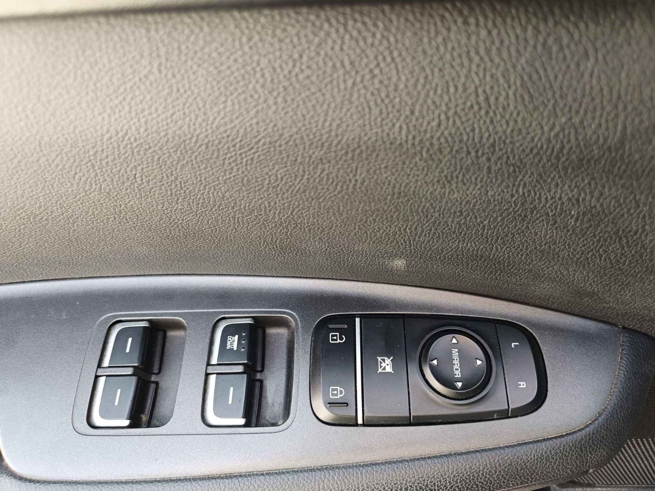 Kia Optima OPTIMA, 2.4L / DRIVER POWER SEAT / LEATHER SEATS / LOW MILEAGE (LOT # 6882)