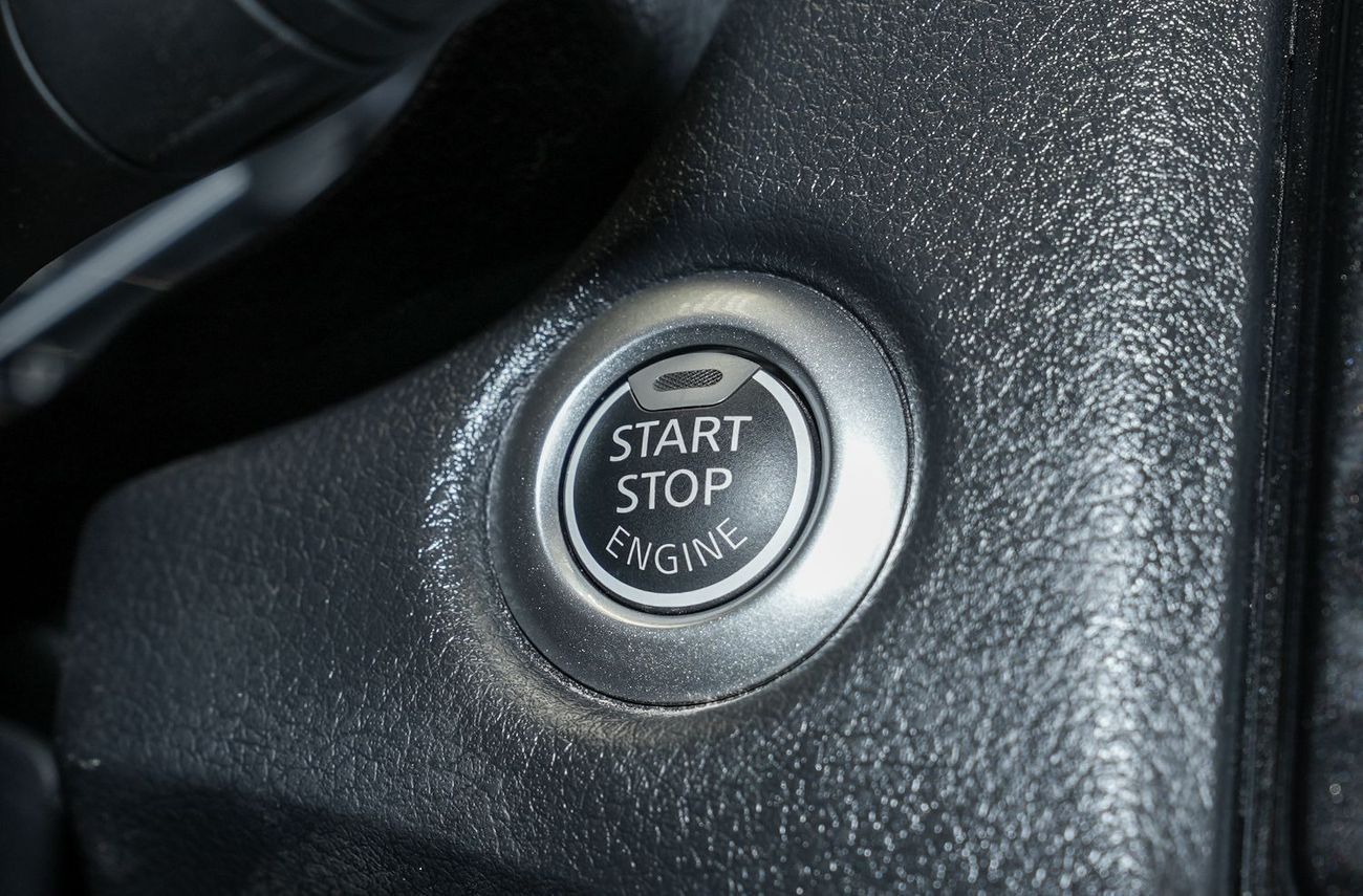 نيسان إكستيرا SE 2.5L RWD