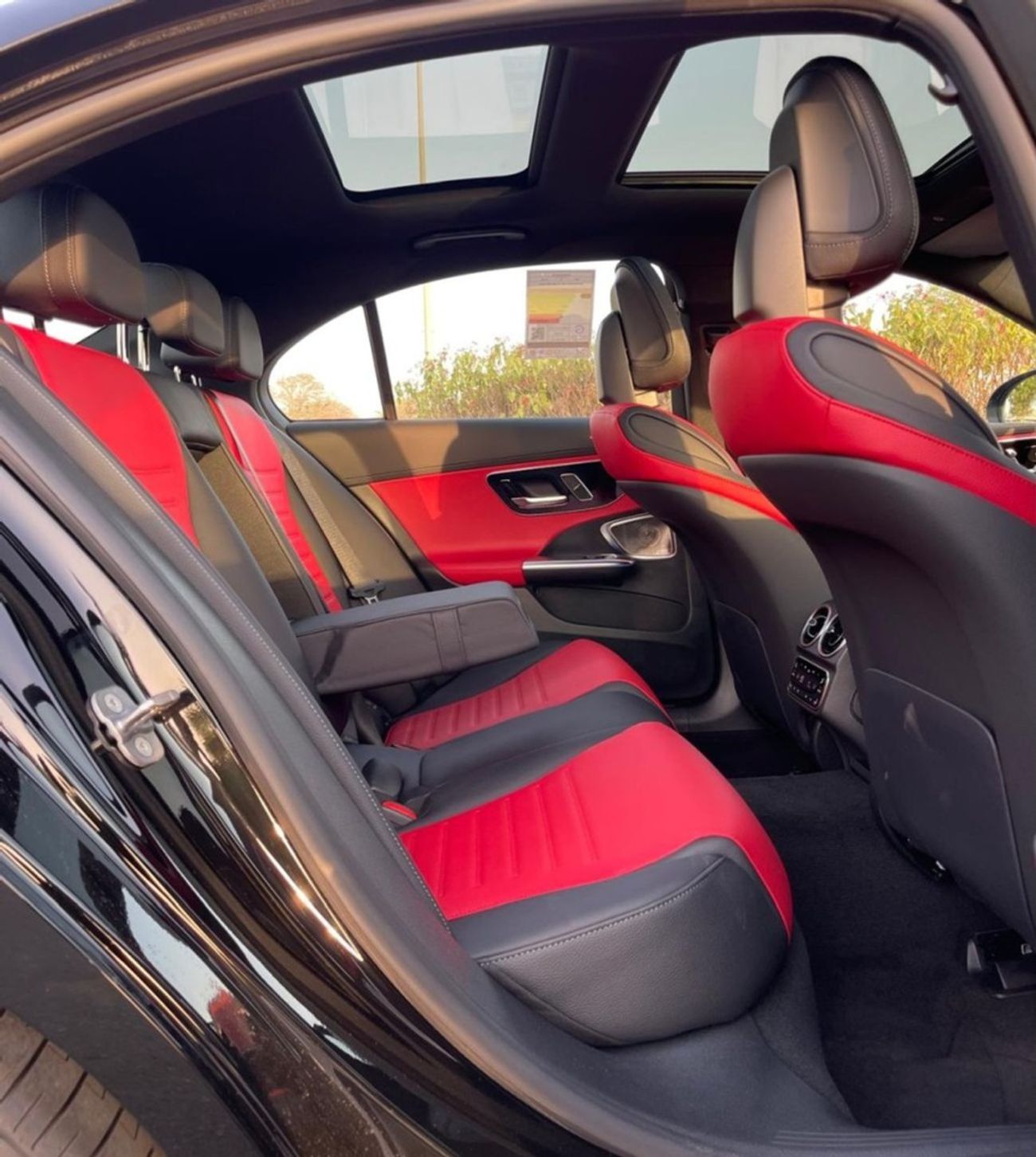 مرسيدس بنز C 200 AMG Premium Plus 5 y warranty 2025 GCC