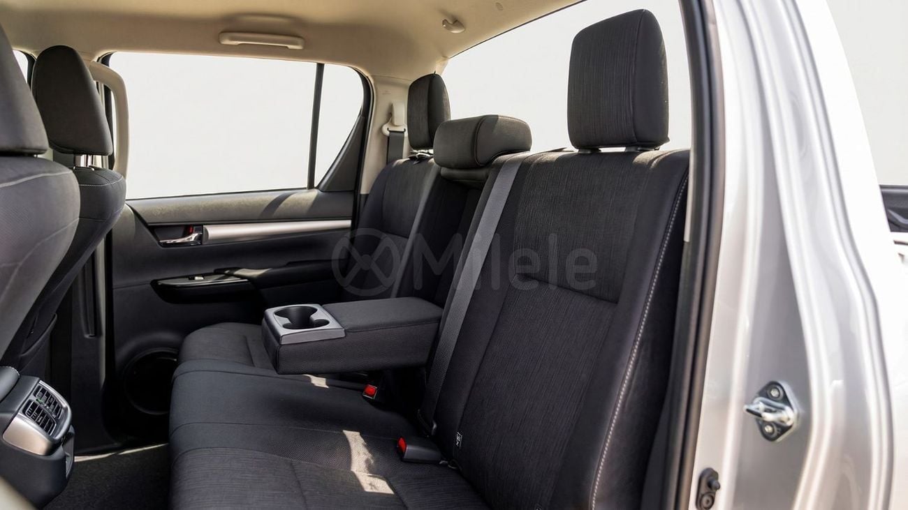 Toyota Hilux  HILUX DC 2.8 DIESEL MHEV AT 4WD | 2-YEAR WARRANTY + SERVICE AVAILABLE | IN-HOUSE FINANCING | 0% DOWN