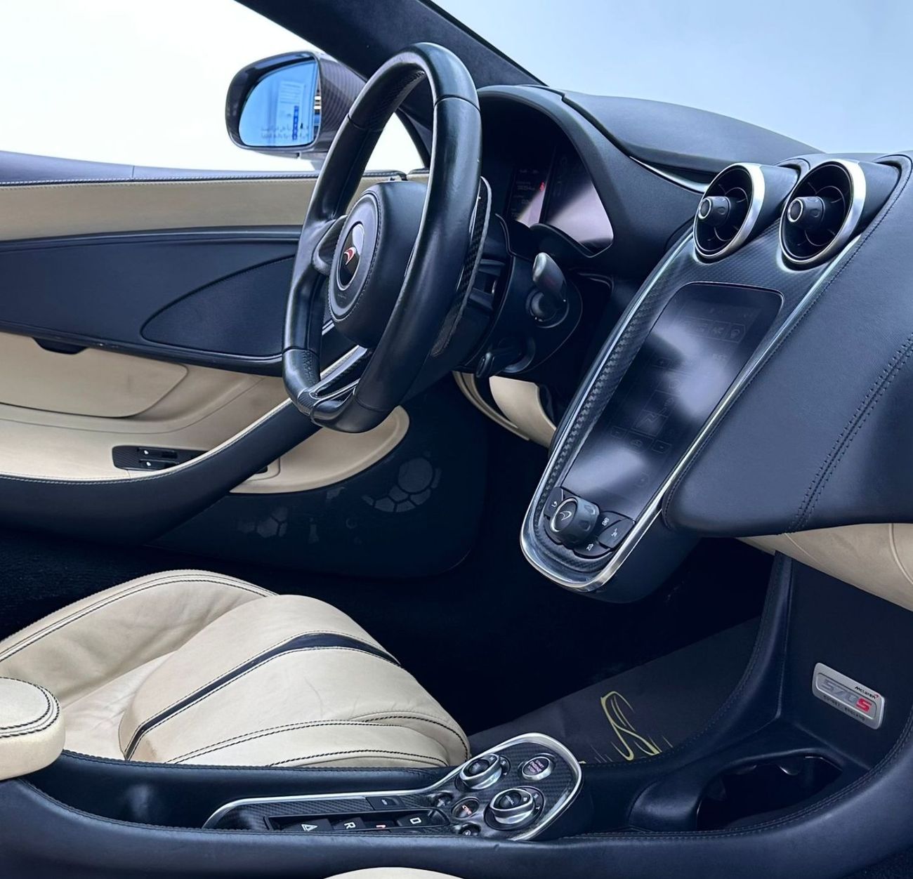 McLaren 570S 2017 McLaren 570s, Full Service History, Excellent Condition, GCC