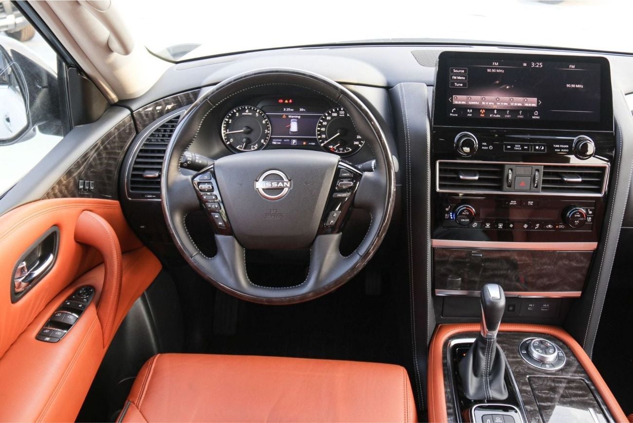 نيسان باترول Nissan Patrol LE 5.6L Petrol V8, Model 2024 Color White