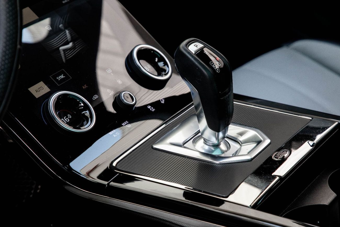 لاند روفر رانج روفر إيفوك 3,035 P.M | 0% Downpayment | R-Dynamic | Agency Warranty!