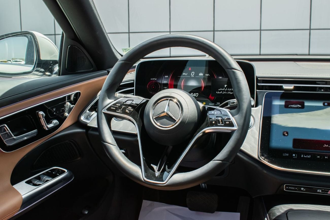 Mercedes-Benz E200 2.0L