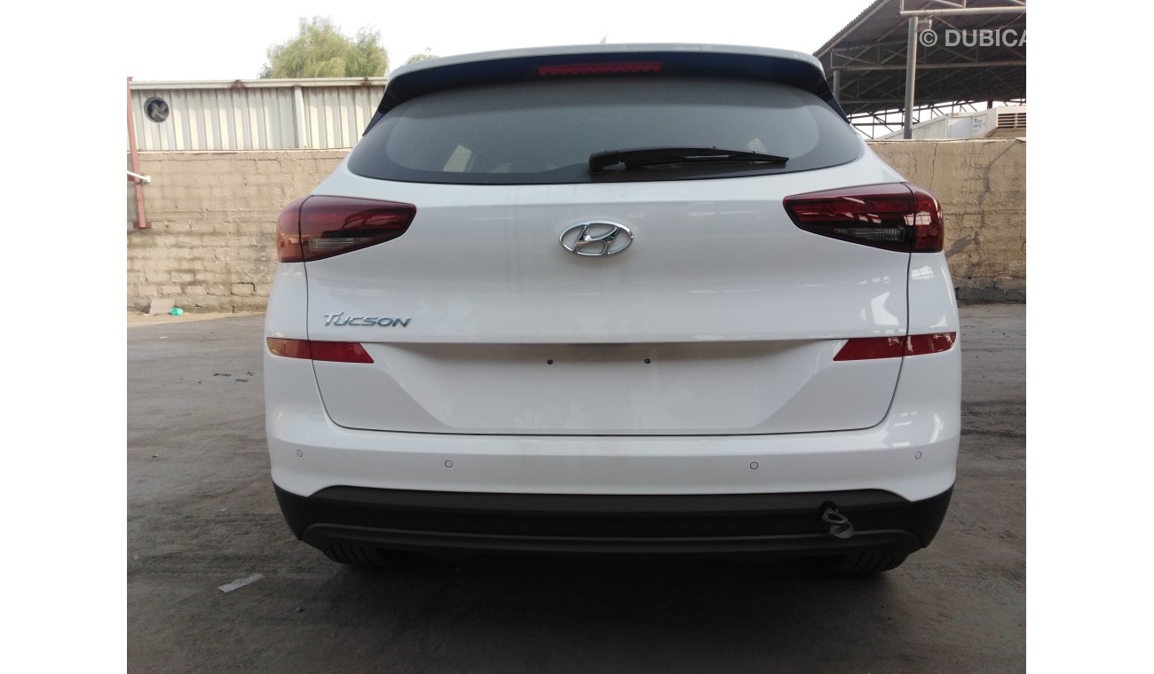 Hyundai Tucson 2.0L ENGINE WITHOUT PANORAMIC ROOF WITH ONE ELECTRIC SEAT, PUSH START AND FRONT AND REAR SENSORS