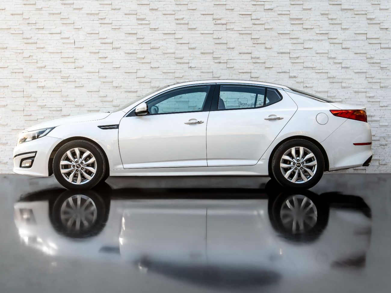 Kia Optima EX 2.4L (185 HP)