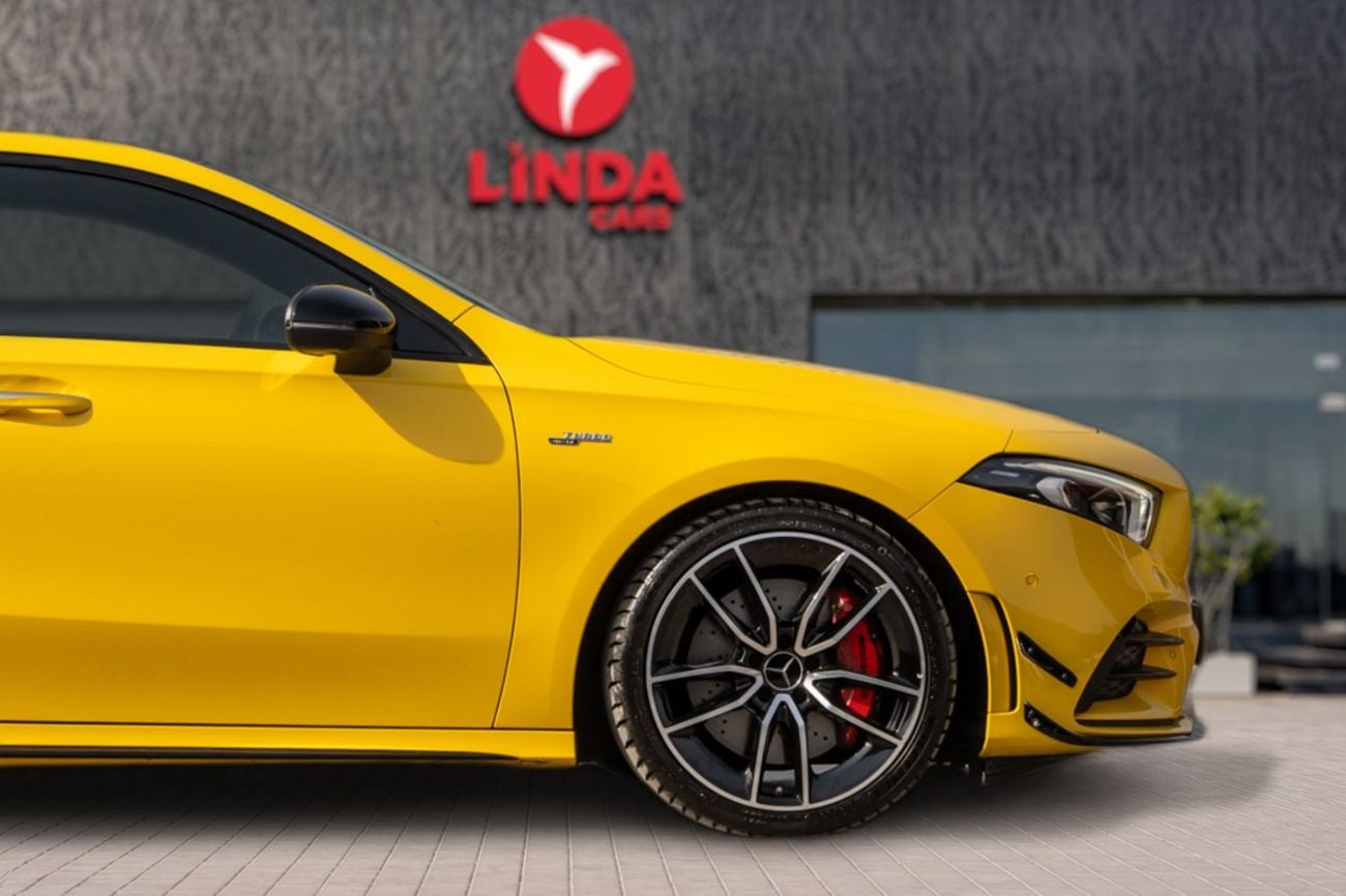 Mercedes Benz A35 AMG Mercedes-Benz A35 AMG Turbo 4MATIC (LOW MILEAGE) 2023 GCC | Agency Warranty | Service Contract