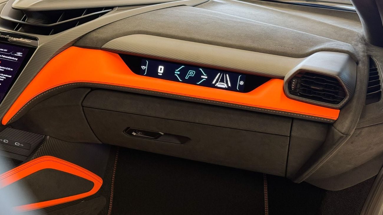 Lamborghini Revuelto Lamborghini Revuelto 2026 - Hybrid Powertrain (First-Ever)