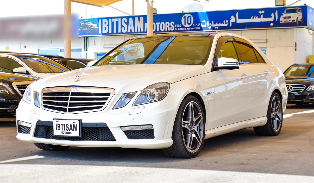 Mercedes-Benz E 63 AMG 6. 3 L V8