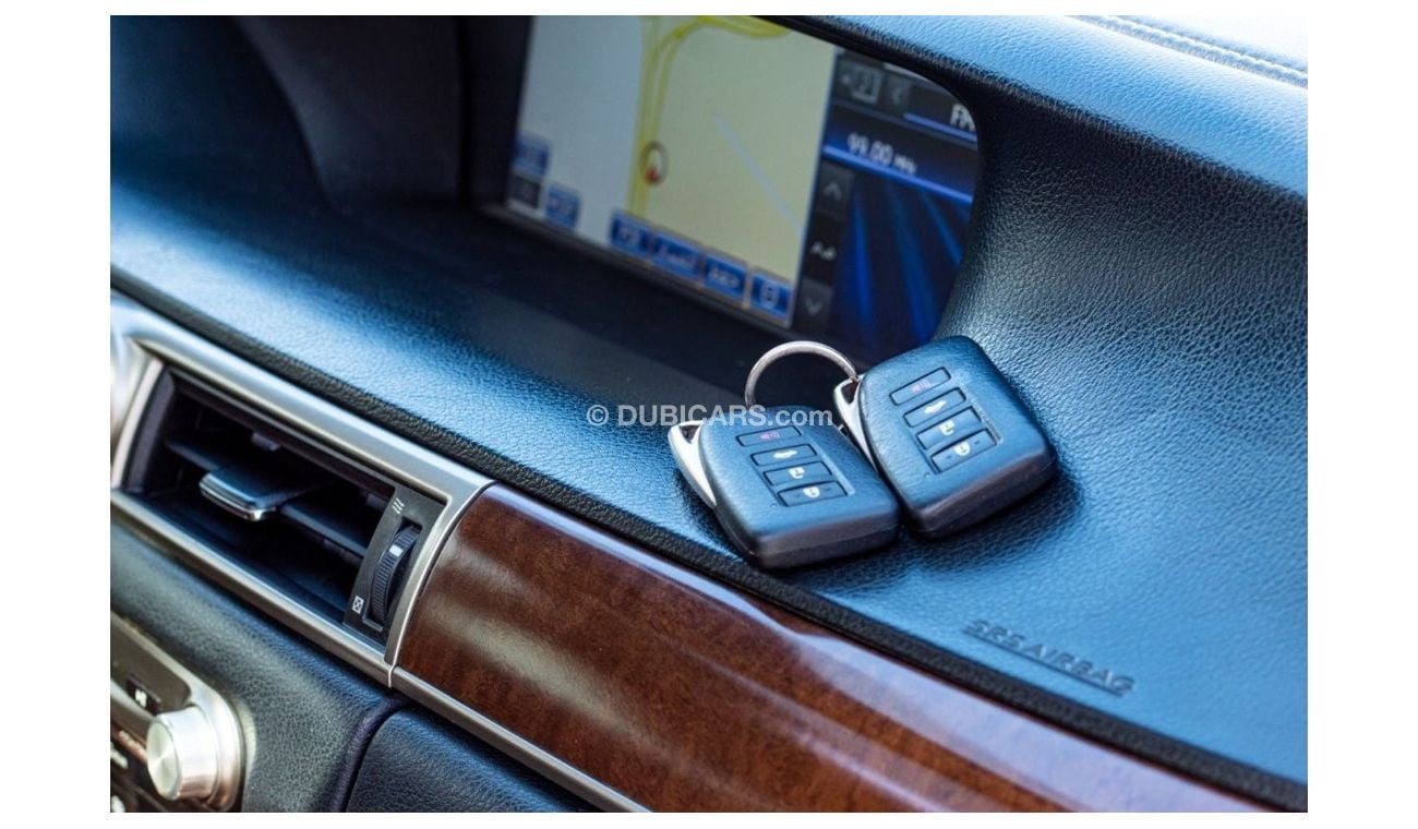 لكزس GS 350 لكزس جي إس 350  موديل : 2014 الممشي : 119,000 كم المطلوب 62000 درهم  مواصفات خليجيه ، فل اوبشن رقم
