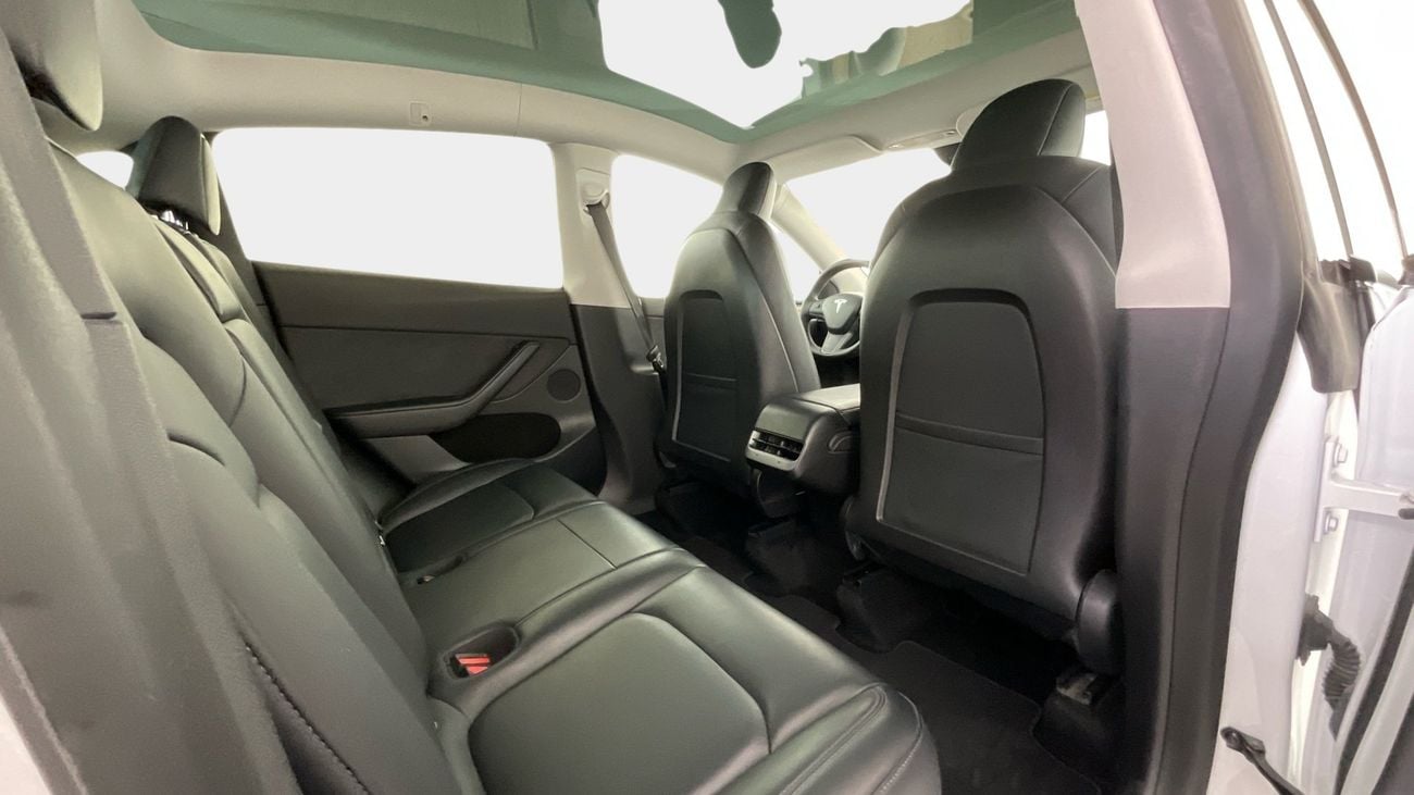 Tesla Model Y Long Range (Dual Motor) | upto AED 20,000 Ramadan Discount | Guaranteed Warranty | 0 Down Payment