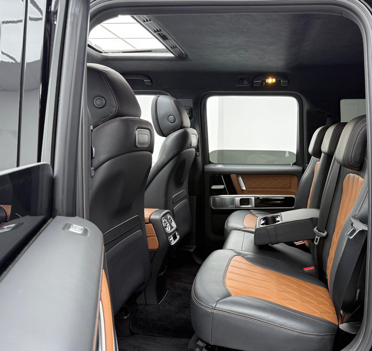 مرسيدس بنز G 63 AMG 2024 Mercedes Benz G63 AMG Night Package, Warranty, Full Service History, Low Km, Japanese