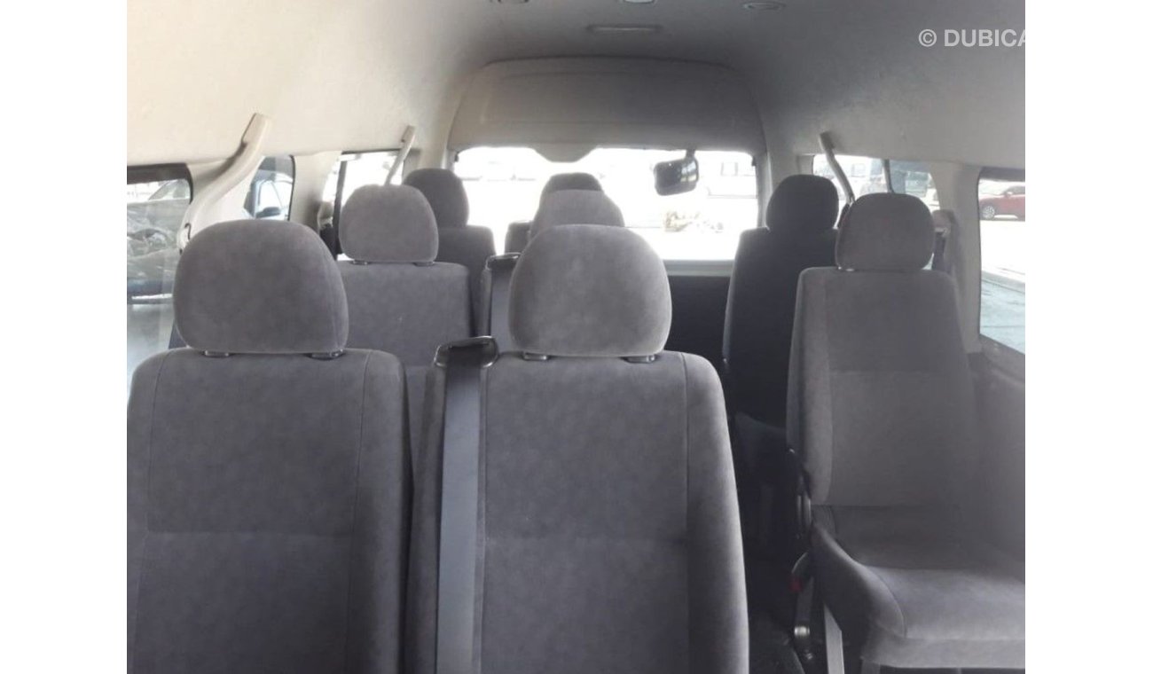 تويوتا هاياس Hiace Commuter RIGHT HAND DRIVE (Stock no PM 728 )