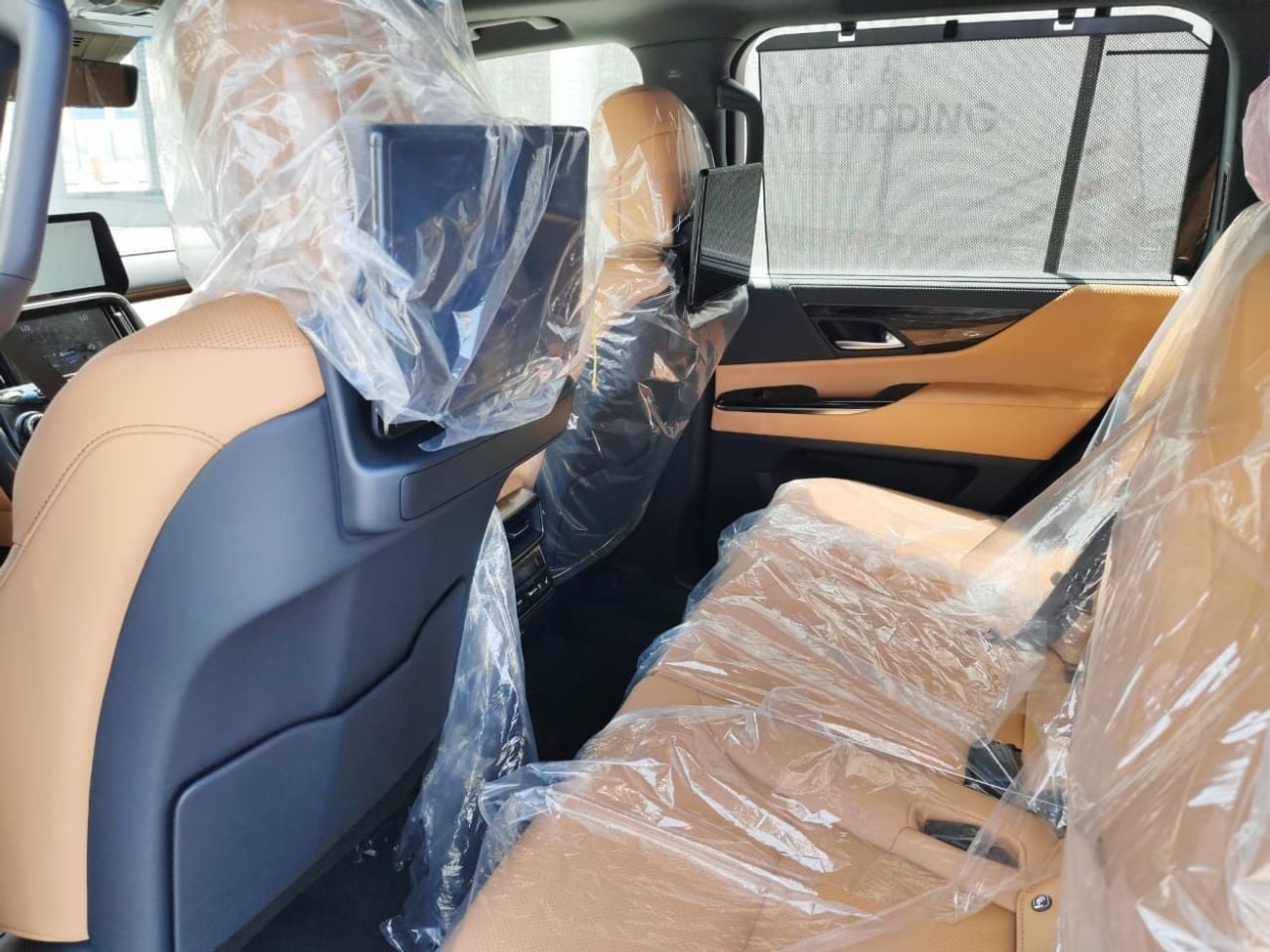 Lexus LX 600 2025 Lexus LX600 Urban (7-Seater) 3.5L V6 Twin-Turbo Petrol A/T 4WD Export Only