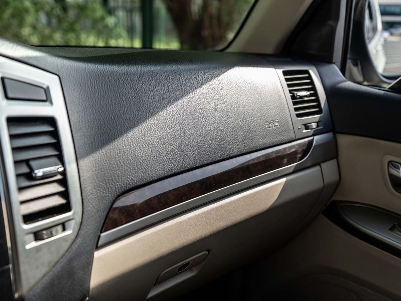 Mitsubishi Pajero GLS H/L GOLD