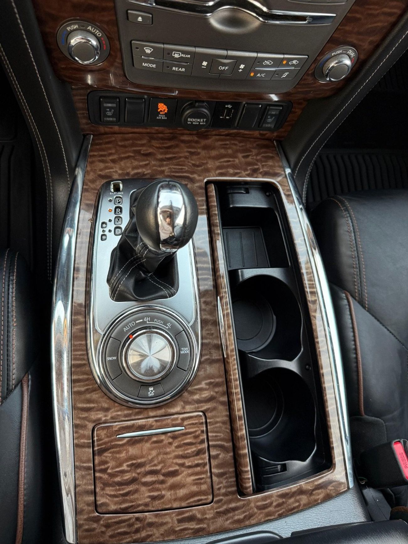 نيسان أرمادا Nissan Armada 4WD SL