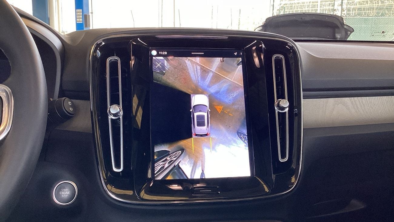 فولفو XC 40 2.0 B4 MHEV ULTIMATE DARK AUTO | شامل الضمان | 0 ﺪﻔﻋﺓ ﺃﻮﻟﻯ