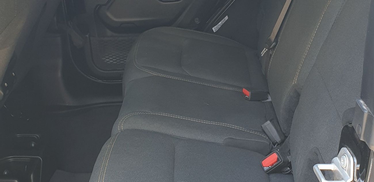 جيب رانجلر Sport S 3.6L A/T 4 seater 4 doors