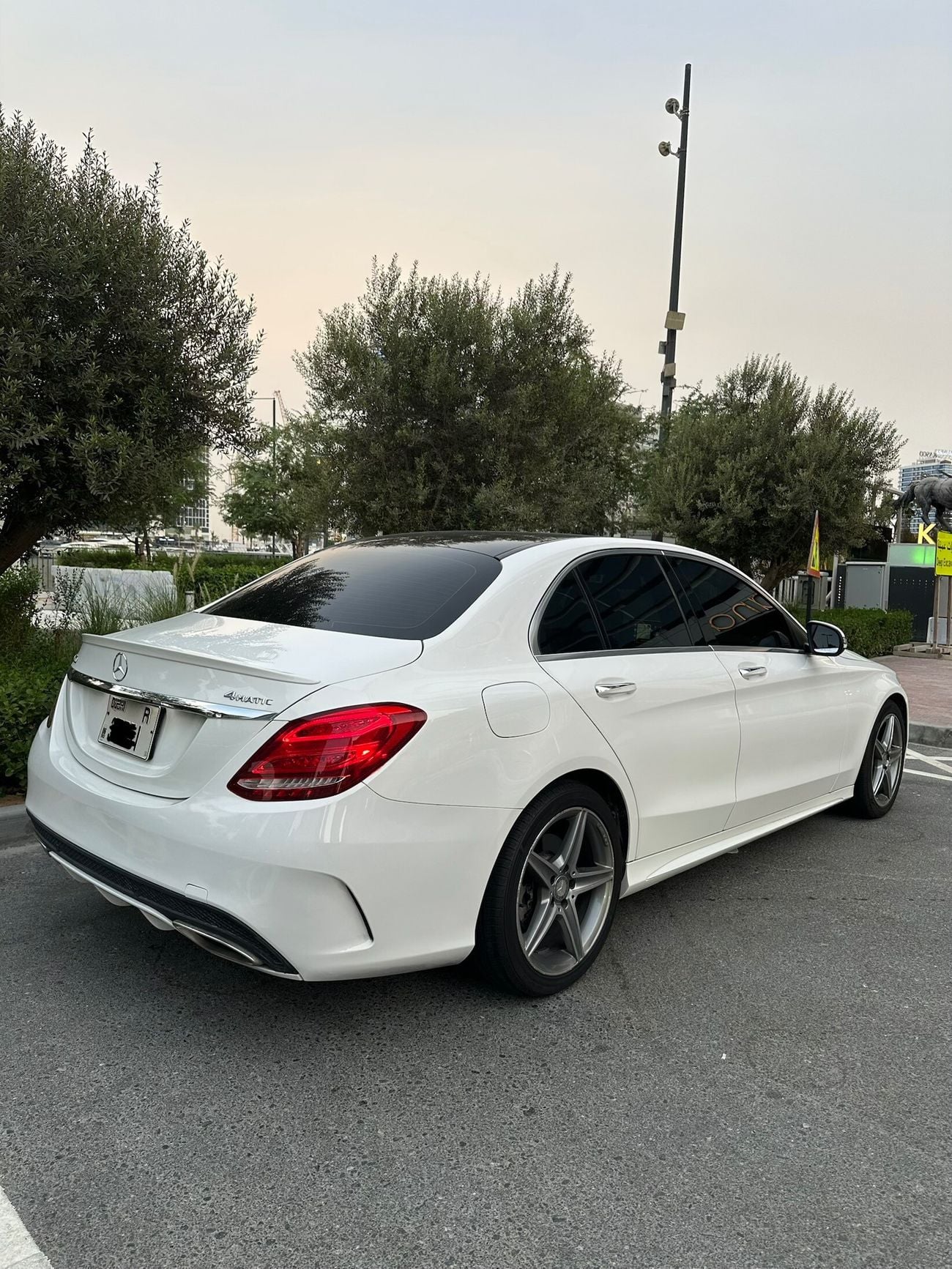 Mercedes Benz C300 STD (NON GCC)