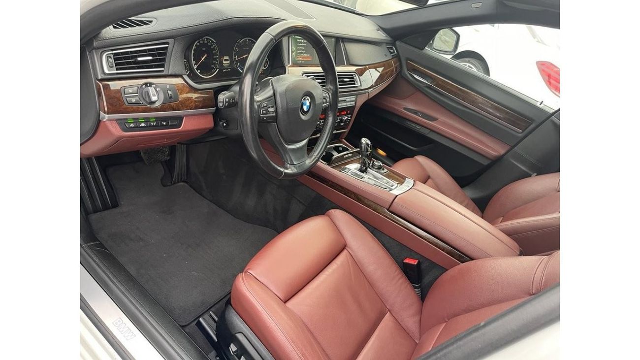 BMW 750Li Exclusive BMW 750 Li_TWIN POWER TERBO_Gcc_2013_Excellent_Condition _Full option
