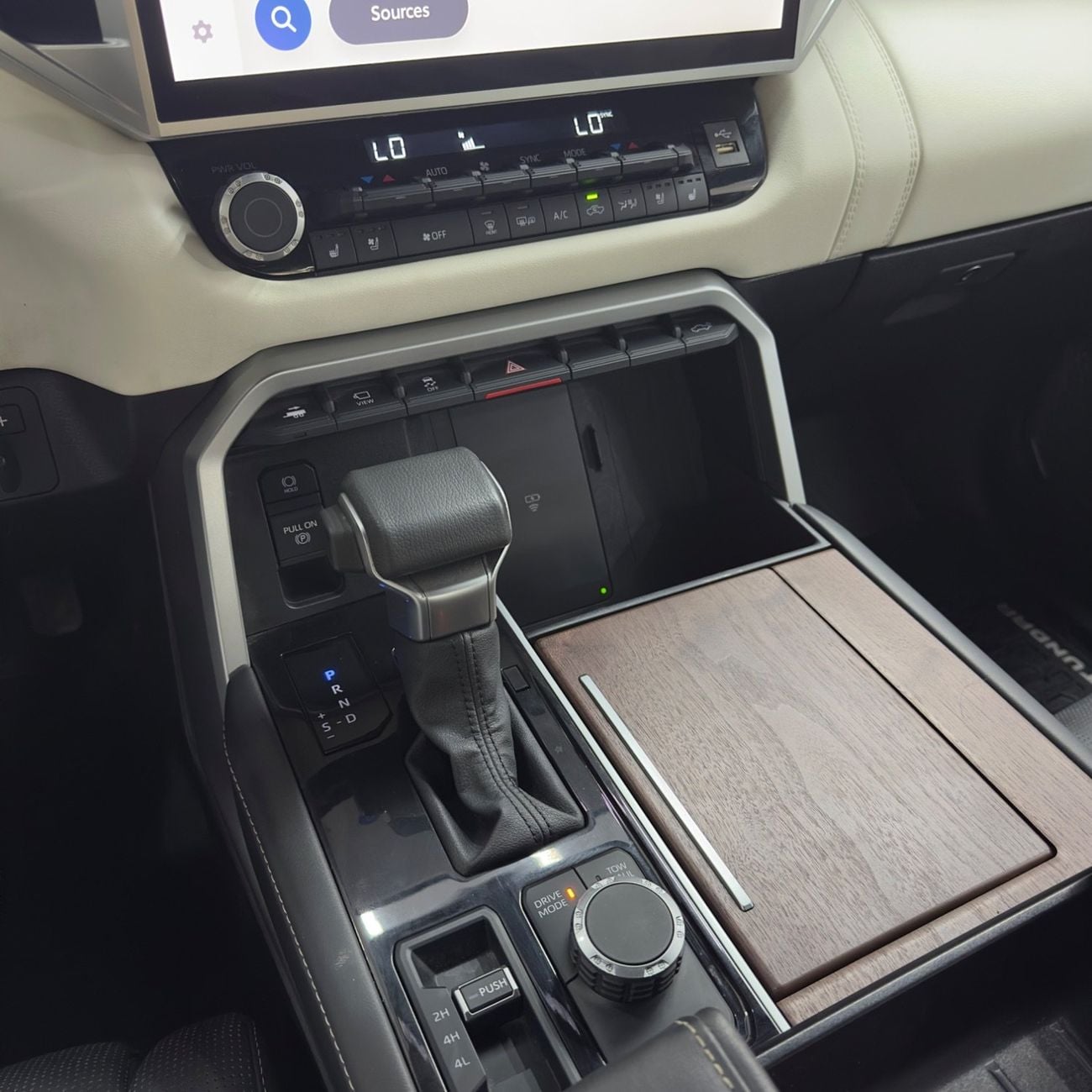 Toyota Tundra CREWMAX CAPSTONE (NON GCC)