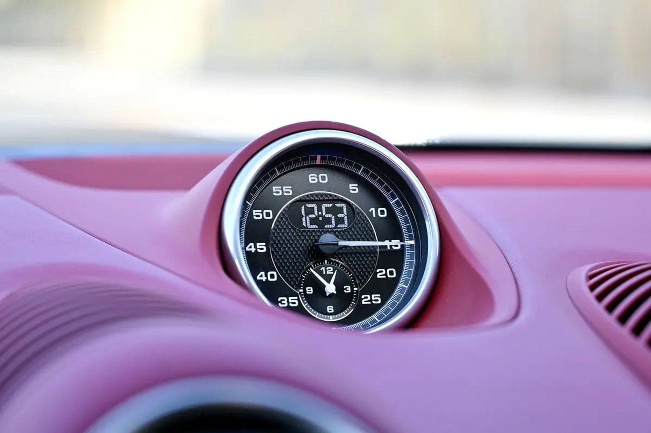 Porsche 718 Spyder 718 Spyder Manual | Grey | 4.0L Flat-6 | 414 HP | 3,267 KM
