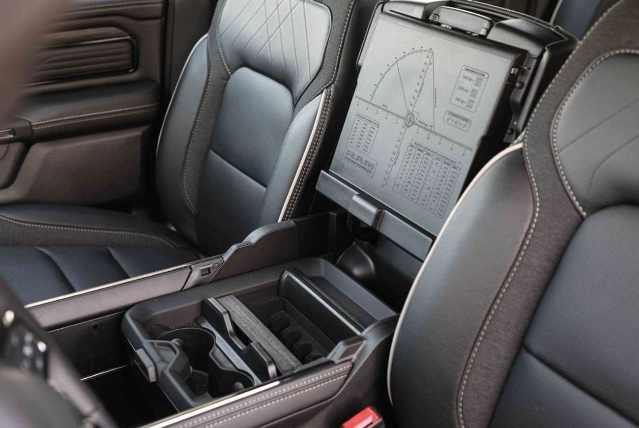 RAM 1500 2025 RAM 1500 LIMITED "Night Edition" 3.0L V6 - GCC - BILLET SILVER inside Black | Export Only