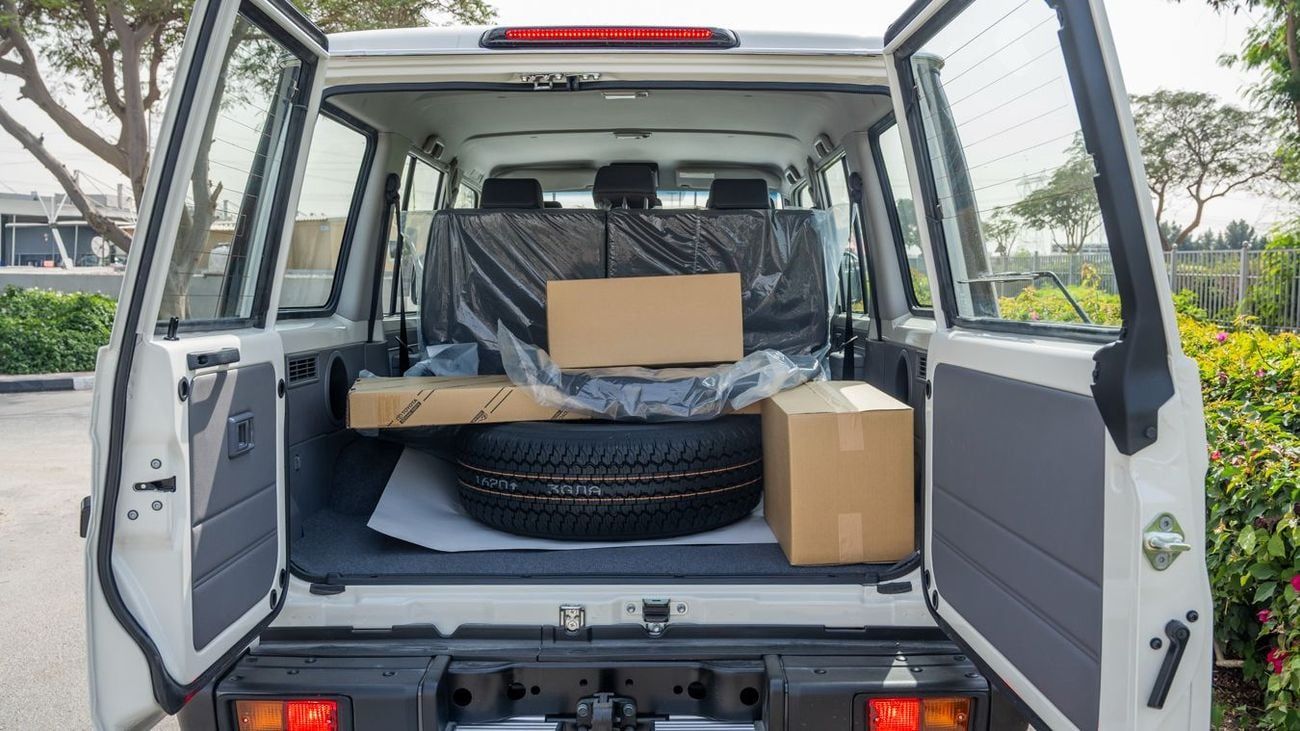 Toyota Land Cruiser 76 TOYOTA LANDCRUISER76 HARDTOP 2.8 MT LX LOW -2026YM