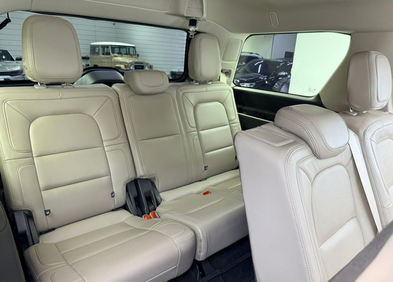 Lincoln Navigator 2024 Lincoln Navigator Reserve, 2030 Lincoln Warranty + Service Pack, Low Km, 8 Seater, GCC