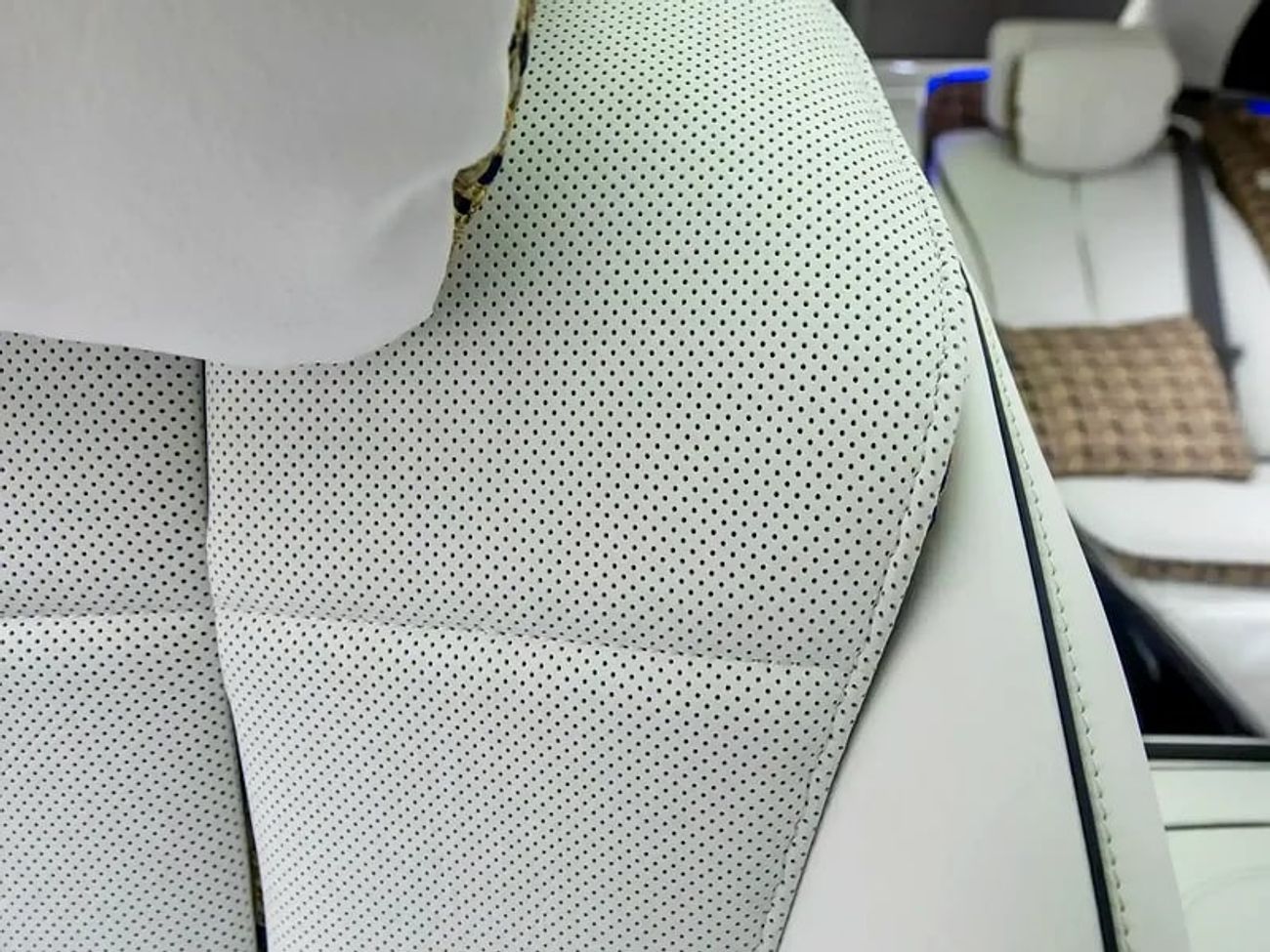 Mercedes Maybach S680 Maybach Haute Voiture