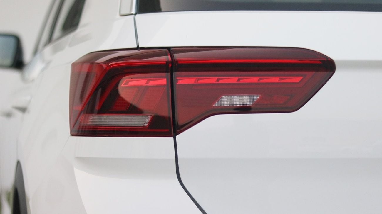 فولكس واجن T ROC Life 1.4L