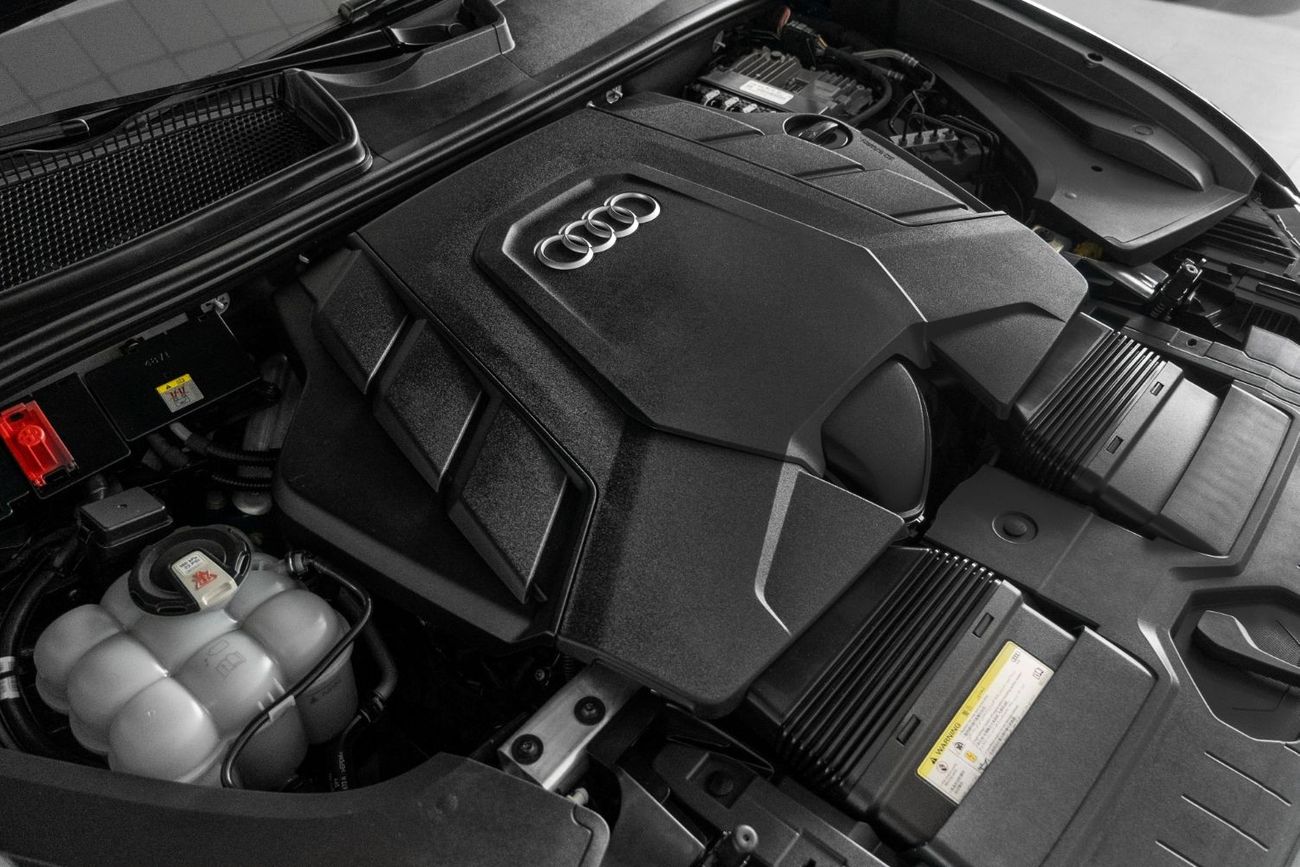 Audi Q8 55 TFSI quattro S-Line