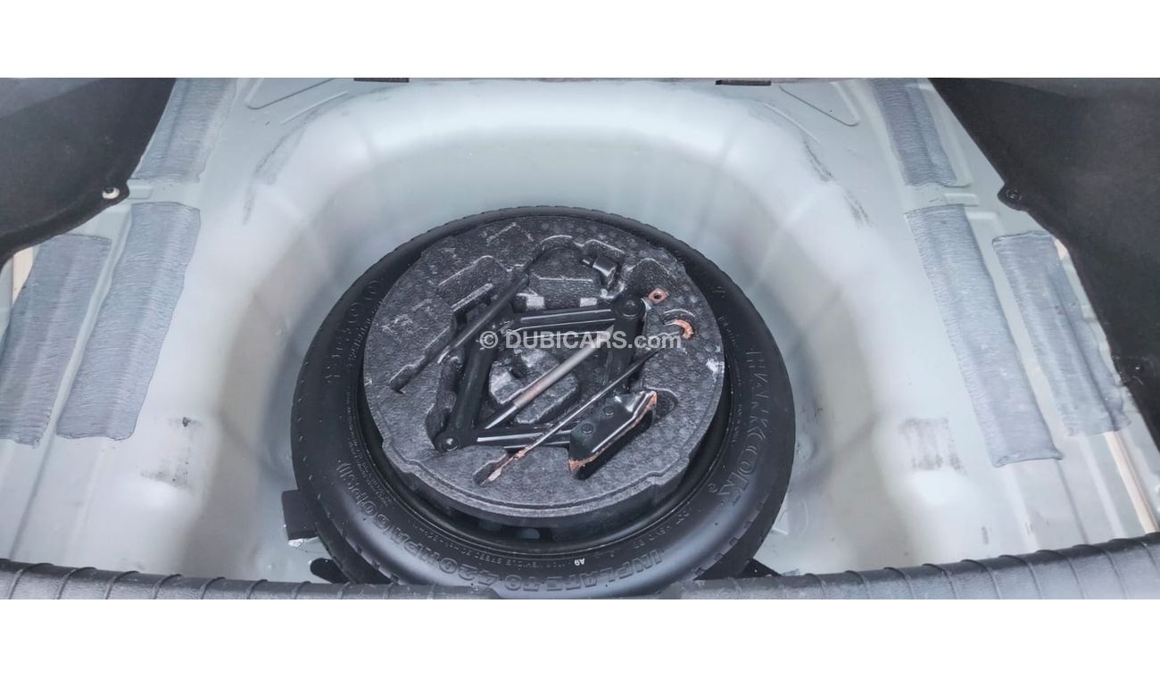 Hyundai Sonata V4 / 2.4L / Driver Power Seat /  Push start / Well Maintained