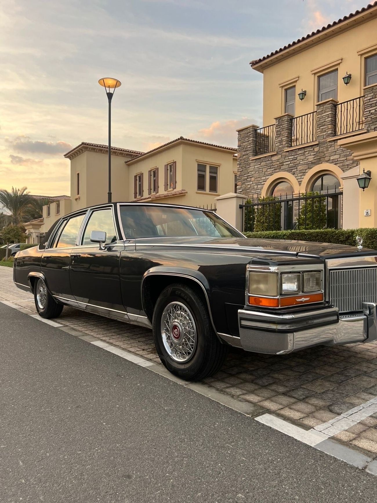 كاديلاك بروجهام 5.7L