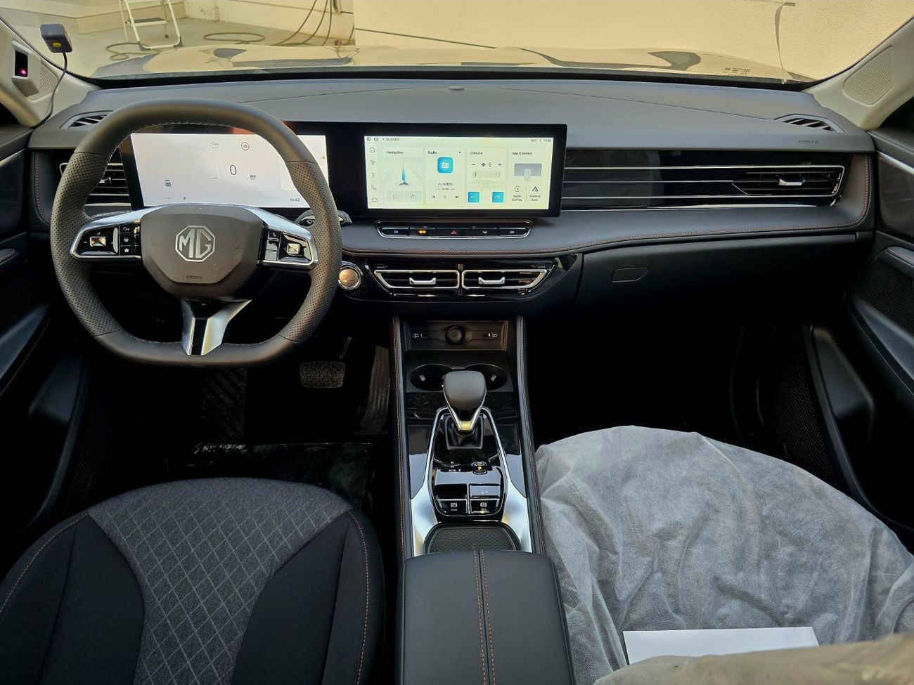 أم جي HS 1.5L Turbo Euro6 Engine EU Spec DELUXE