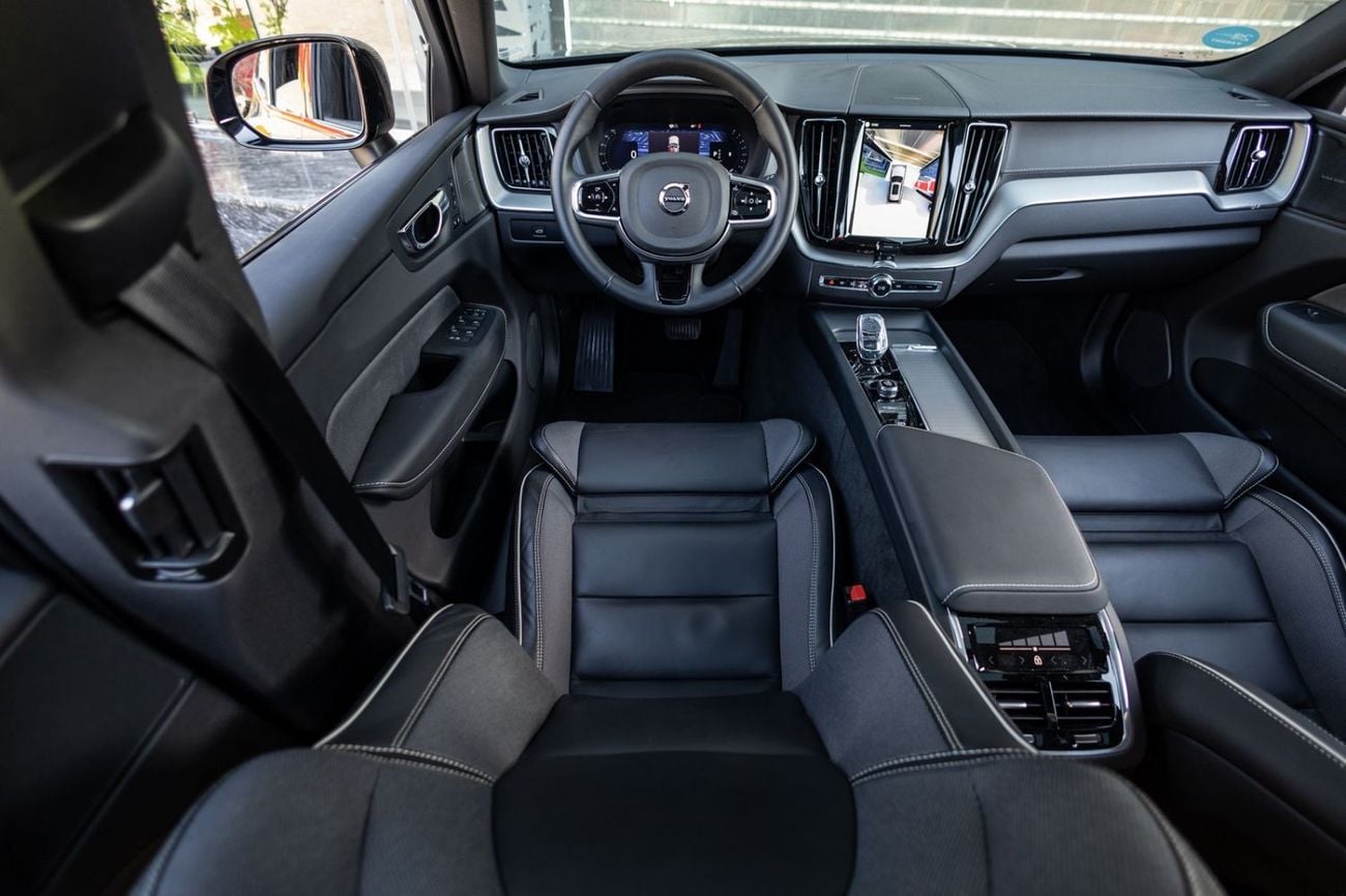 فولفو XC 60 ULTIMATE DARK ULTIMATE DARK