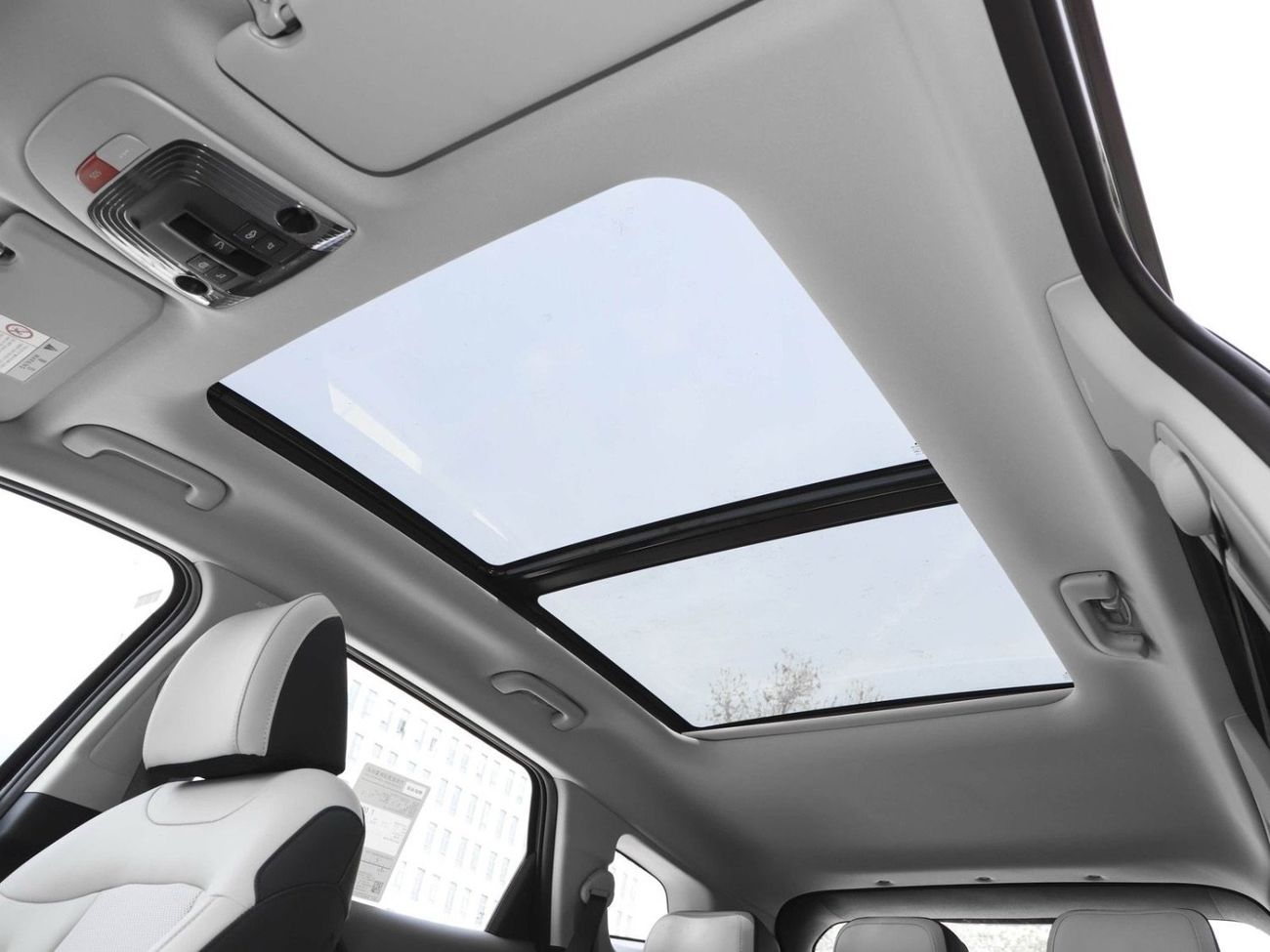 Kia Sportage 2025 KIA SPORTAGE 1.5L PREMIUM FULL OPTION WITH RADAR,WIRELESS CHARGER,POWER TRUNK,ELECTRIC SEAT,360