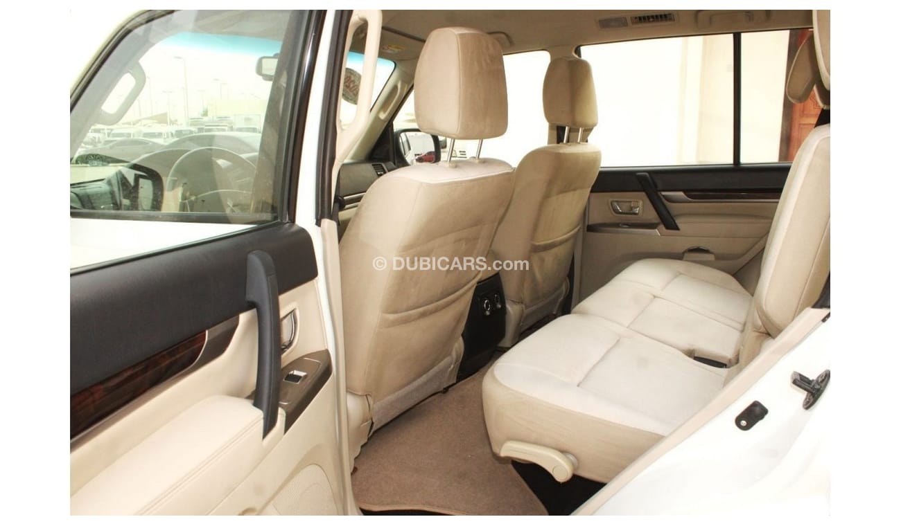 Mitsubishi Pajero GLS Mid Mitsubishi Pajero 2020 GCC, in excellent condition