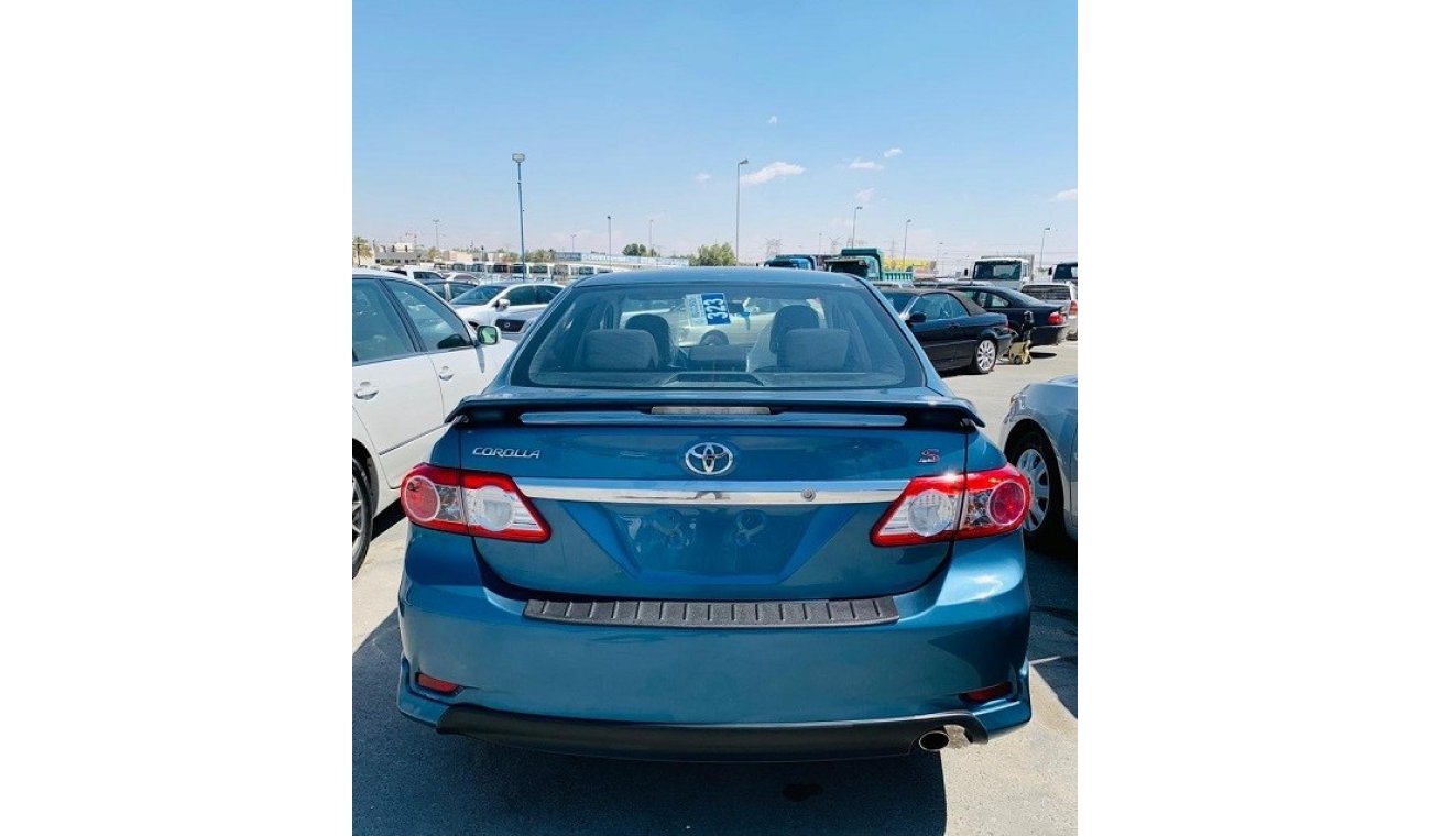 Toyota Corolla 2013 BLUE S-CLASS