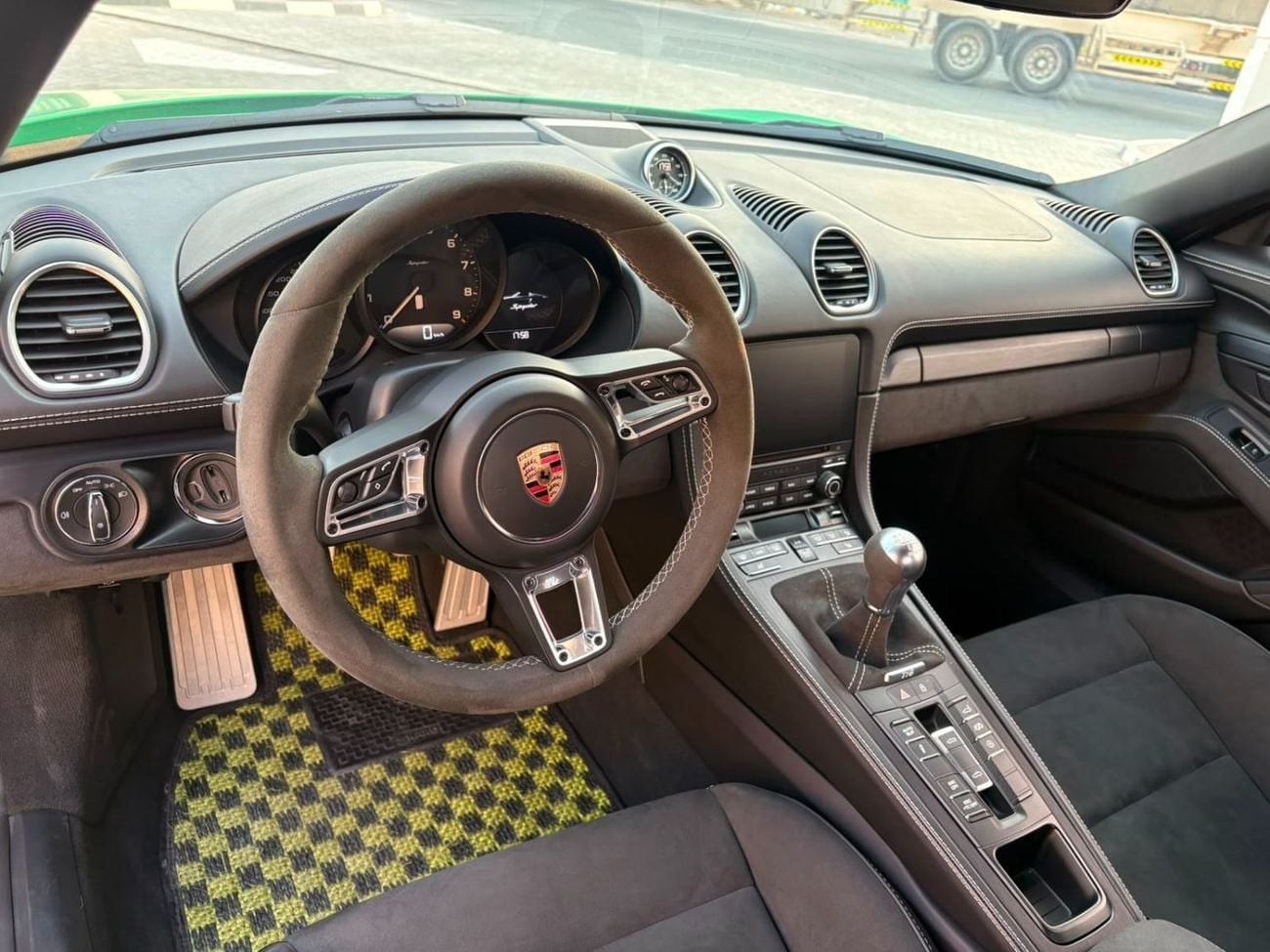 Porsche 718 Spyder STANDARD
