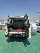 Toyota Land Cruiser 70 LX 4.0L (5 DOOR)