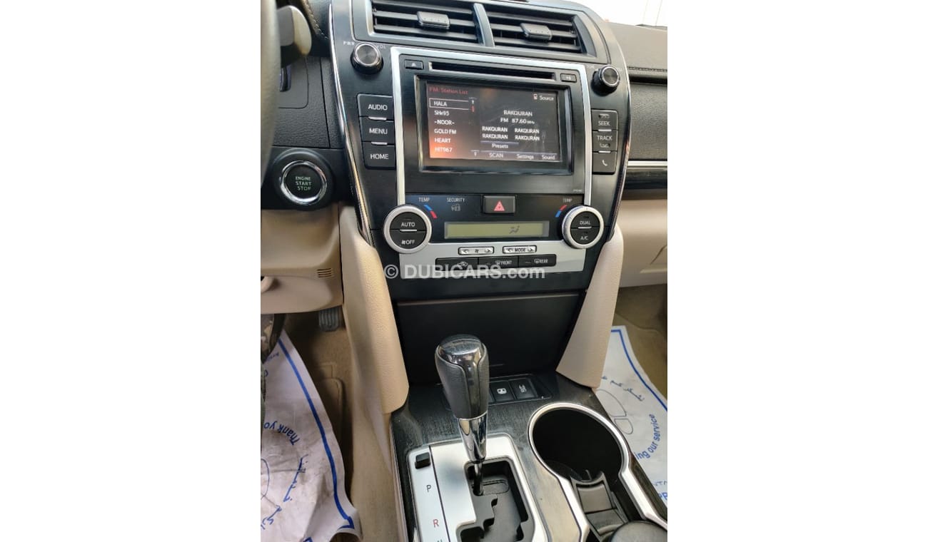Toyota Camry 2017 model Se plus full options under warrantee low mileage gulf specs