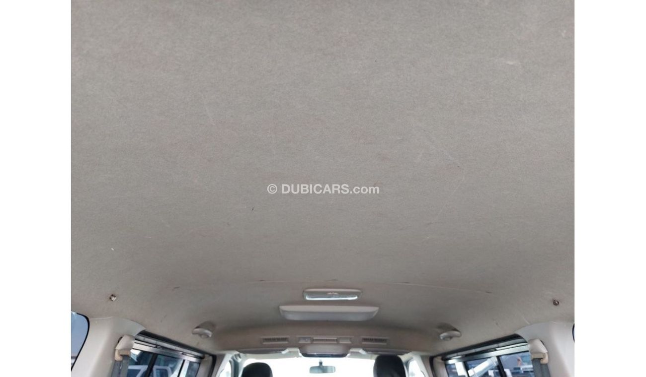تويوتا هاياس TOYOTA HIACE VAN RIGHT HAND DRIVE(PM30696)