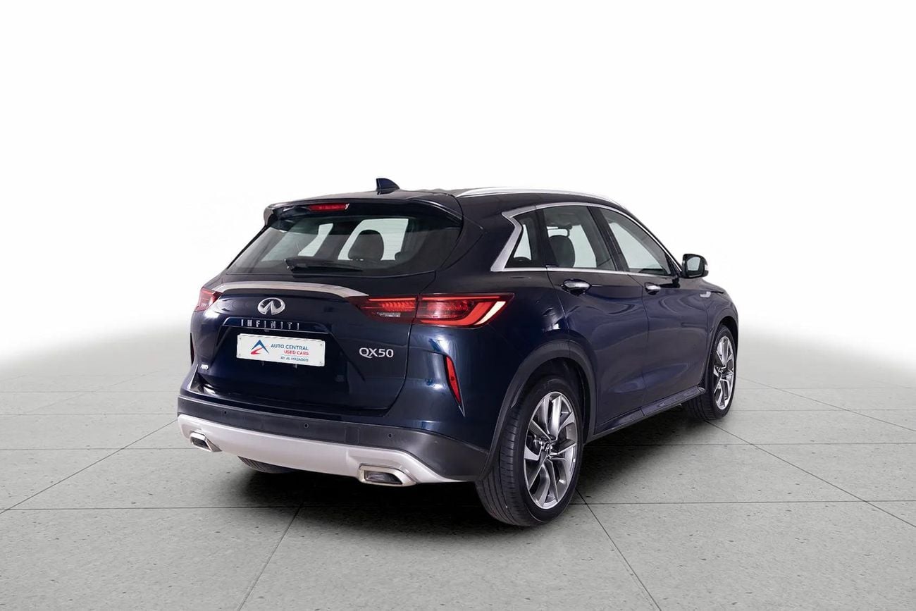 إنفينيتي QX50 LUXE 2.0