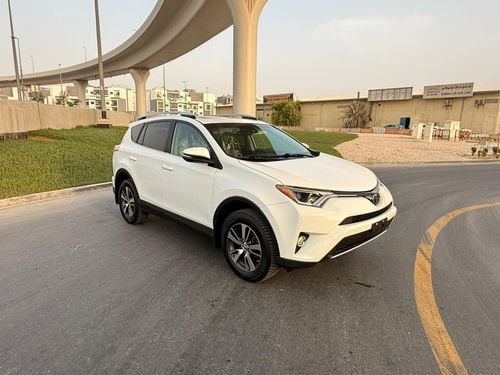 تويوتا راف ٤ VXR XLE