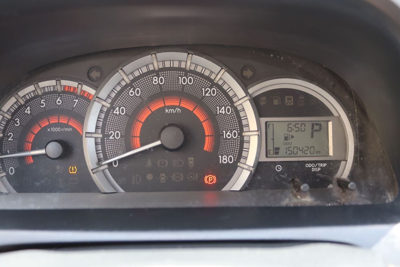 Toyota Avanza GLS ACCIDENTS FREE - GCC - ENGINE 1500 CC - PERFECT CONDITION INSIDE OUT